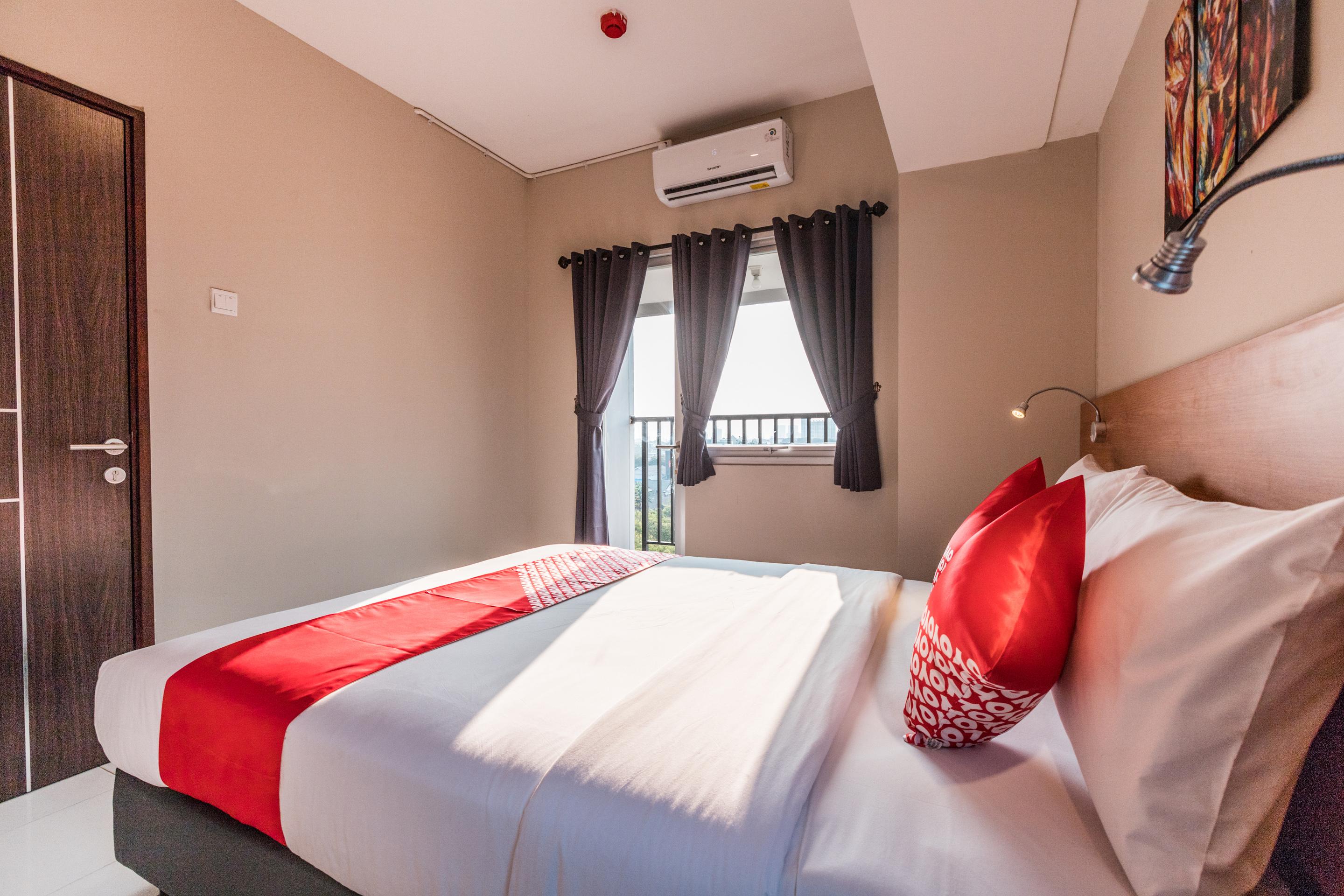 Flagship 750 Mont Blanc Hotell Bekasi Eksteriør bilde
