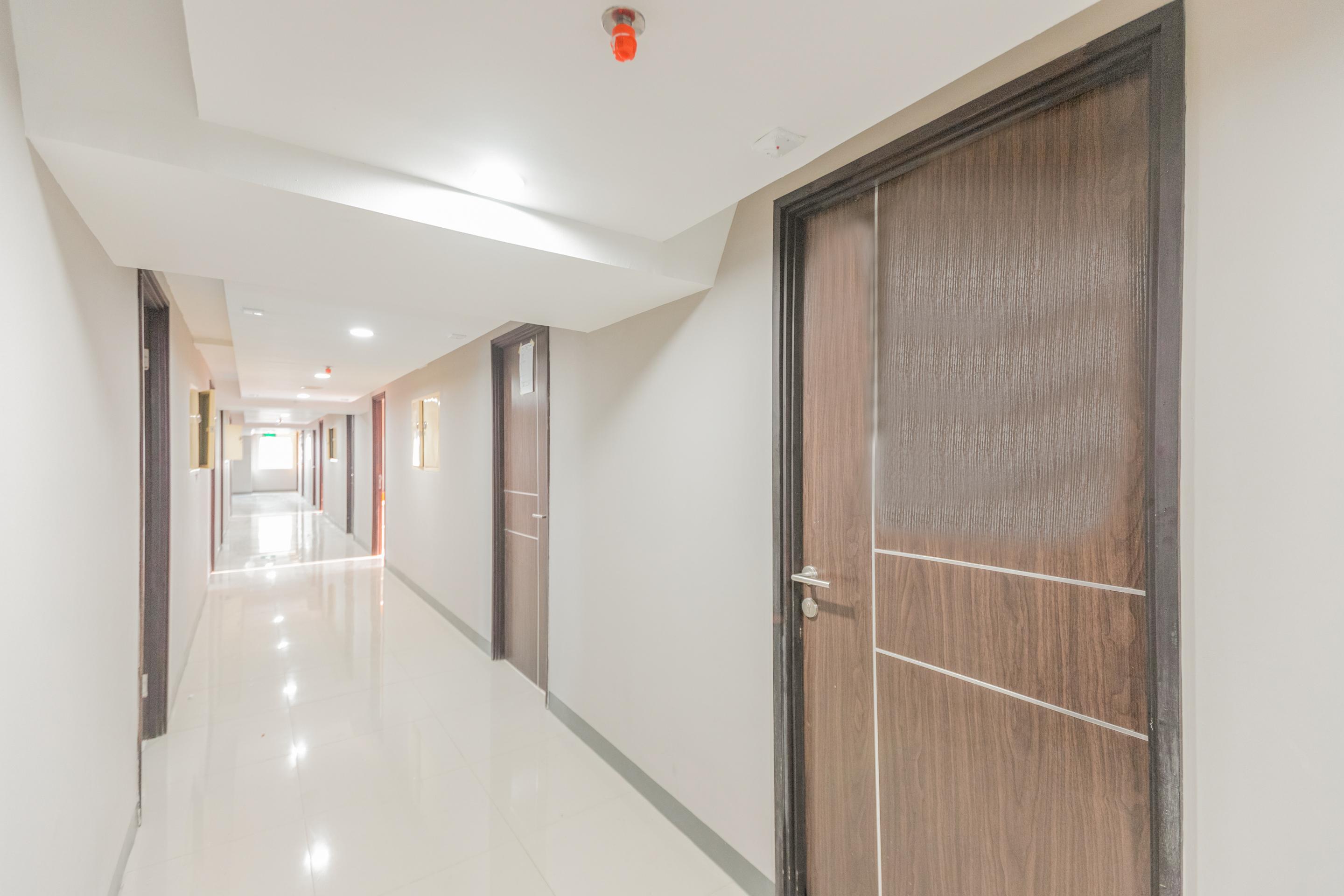 Flagship 750 Mont Blanc Hotell Bekasi Eksteriør bilde